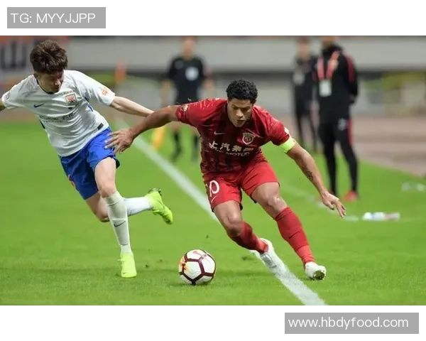 杭州足球队以71分领跑世锦赛积分榜展现强劲实力